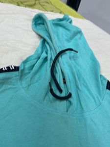 men cotton Teal Hooded T-Shirt