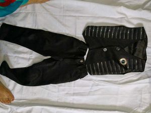 blazer and   pant partywear  for 3 to 5. ye