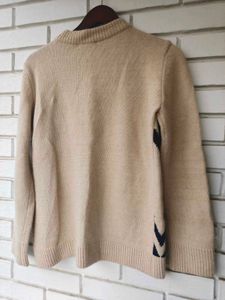 Cozy Geometric Pattern Sweater