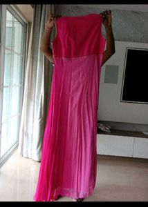 Elegant Pink Embroidered Kurta
