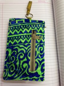 Mobile purse for ladies