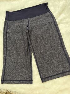 Lululemon crop pant small size