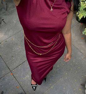 Elegant Burgundy Maxi Dress