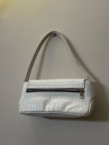 Chic White Croc Embossed Shoulder Bag
