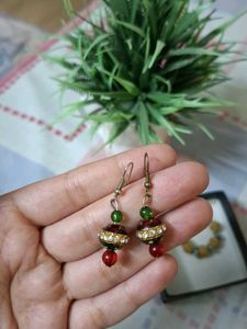 Assorted Vintage Jewelry Box (6set + complimen