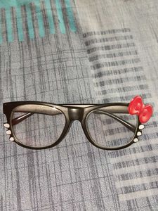 Hello kitty glasses
