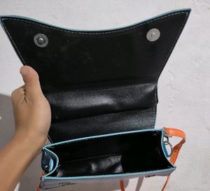 Imported Sling 2 In 1..