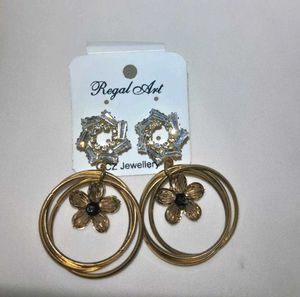 Sparkling Flower Hoop Earrings