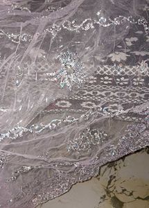 I Am Seeling Gawon With Jewelry new gown