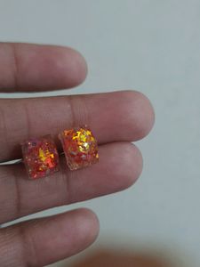 Like     New Earring Not Use Offer