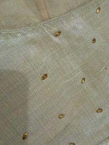 Embroided blouse with pubb