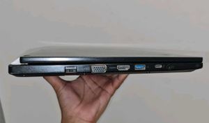 Acer Travelmate P648-G3-M carbon fiber body