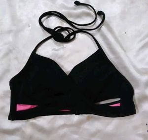 Chic Black Bikini with Skirt thiri pis