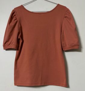Puff-Sleeves Top
