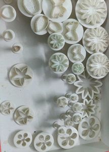 clay Flower Cutters Set