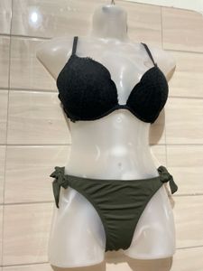 H&amp;M Black Lace Bra