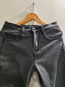 Stylish Grey Denim Jeans for Men