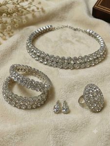 Sparkling Rhinestone Jewellery Set