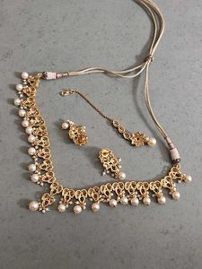 jewellery set