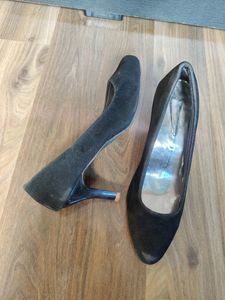 Women's Heels In Black