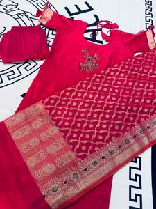 Pink Embroidered Kurta Set with dupatta Du