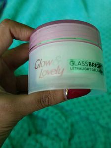 Glow &amp; Lovely Ultralight Gel Cream
