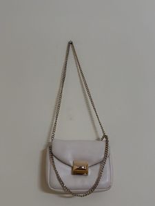 Stylish Cream Chain Shoulder Bag