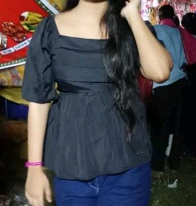 Chic Black Puff Sleeve Top
