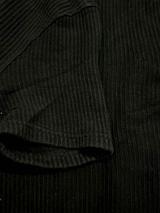 Black Ribbed Mock t shirt used