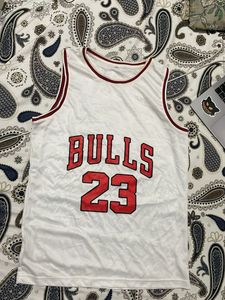 Bulls 23 Jersey