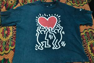 Cropped T-Shirt with Heart Graphic
