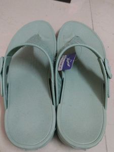 Flite Women's Green Buckle Sandals