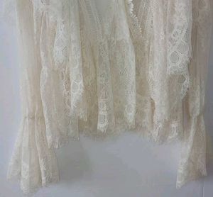 Romantic Boho Lace Peplum Blouse✨️🌼