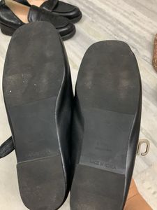Chic Black Mary Jane Ballerinas