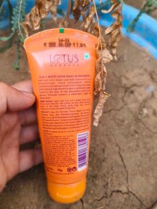 Lotus Herbals Safe Sun Daily Sunscreen