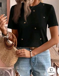 Heart Detail Black Tee