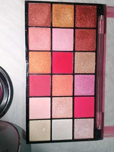 Eyeshadow Palette &amp; Pink 🩷 Blush