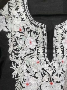 Black Kurta with Exquisite Embroidery