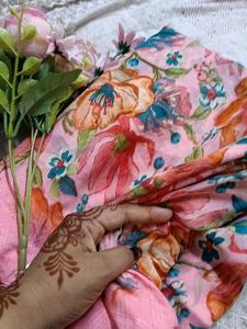 Beautiful Floral Pink Saree with unstitched blouse