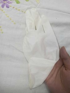 20 Pair Of Surgical Gloves