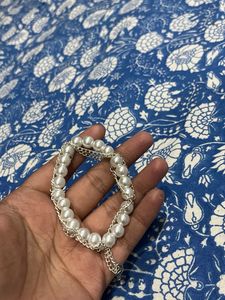 Pearl & Silver Chain Bracelet