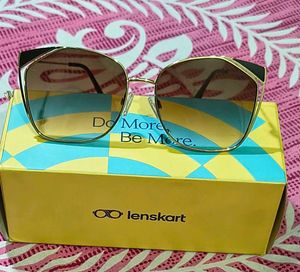 Stylish Cat-Eye Sunglasses