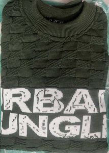Men's Winter Sweatear Size L Chest 42 Length 27