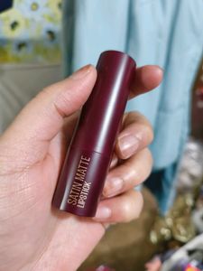 UN1 Lakme Ultimate Glam Satin Matte Lipstick