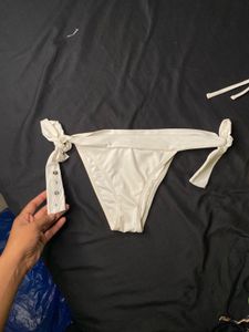 Chic White Textured Bikini