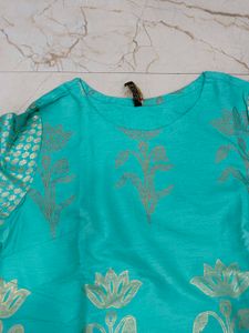 Elegant Aqua Kurta Set with Floral Print 2pc M