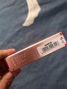Lakme Fashionista Overtime Lipstick