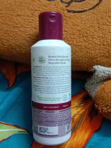 Mamaearth Onion Hair Oil