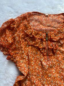 🍊 Floral Ruffle Top - Chic &amp; Flowy