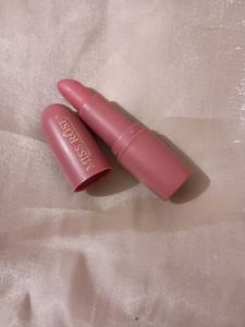 two lipstick combo with wipes can and keychain